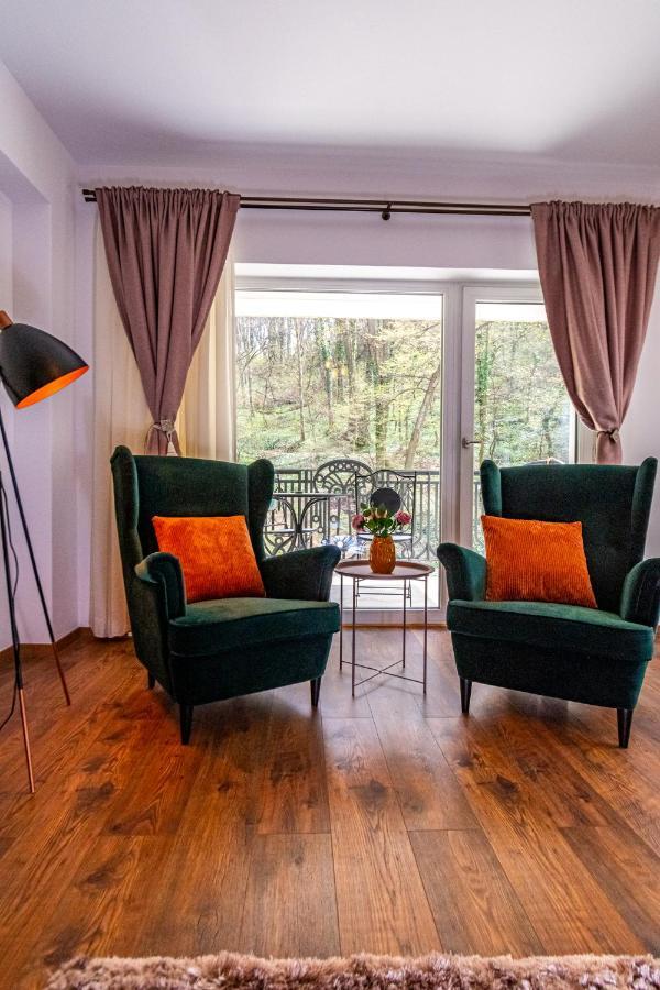 Nature Apartment - Minutes Away From The Old Town And Afi Mall Брашов Екстериор снимка