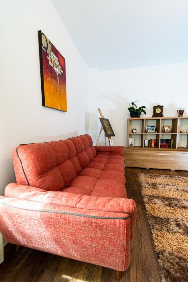 Nature Apartment - Minutes Away From The Old Town And Afi Mall Брашов Екстериор снимка